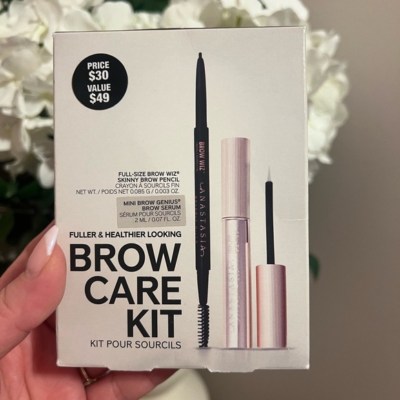 BEVERLY HILLS ANASTASIA • BROW CARE KIT • MEDIUM BROWN - Picture 1 of 3